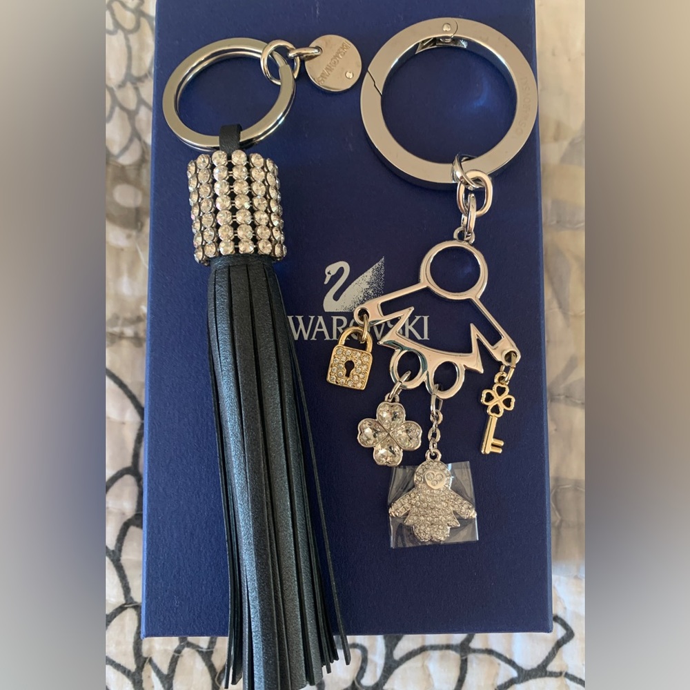 Swarovski set of 2 keychains nwot